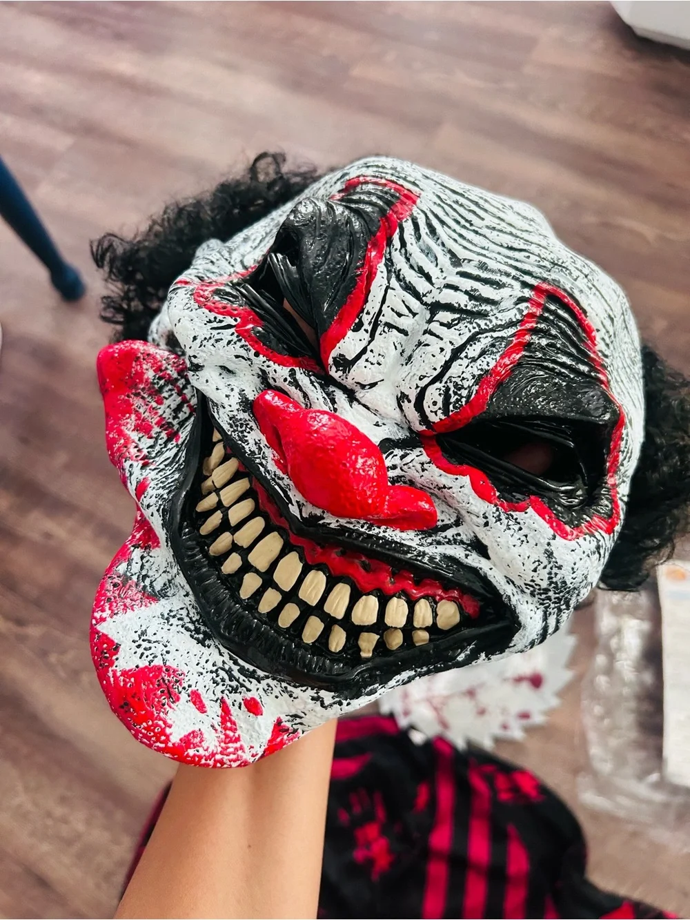 California Costumes red and Black Killer Klown Costume